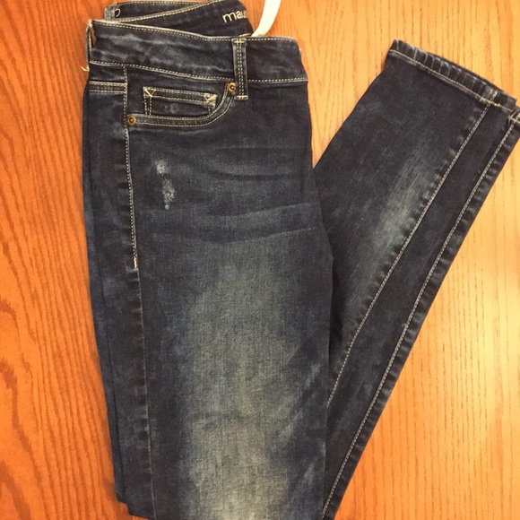 Maurices distressed jegging/jean - Picture 2 of 7